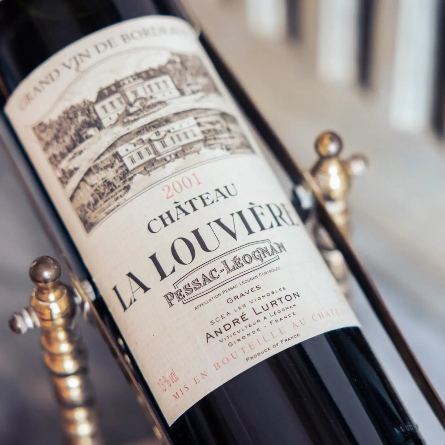 bouteille chateau la louviere rouge 2001